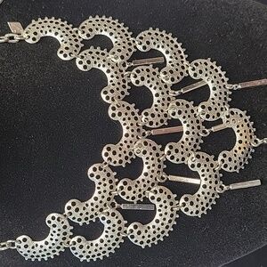 Sarah Coventry Charisma Silver Tone Bib Necklace